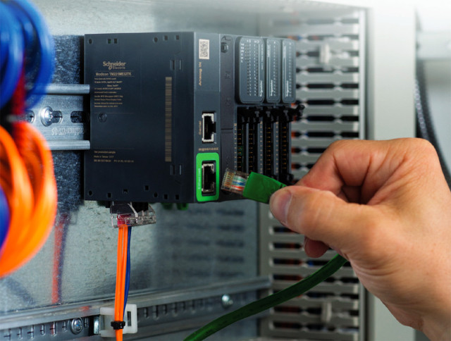 modicon-m221