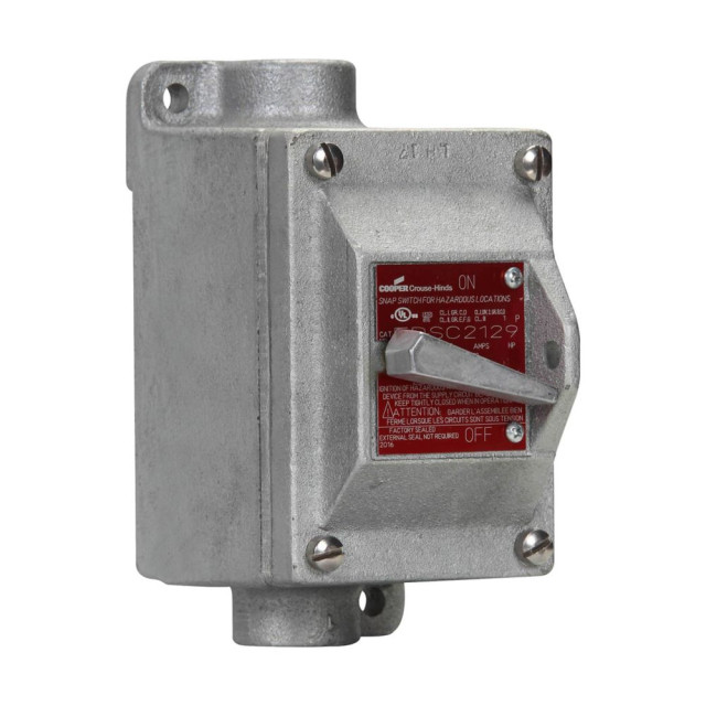 Eaton Crous-Hinds Series Feed Through Enclosure with Switch, 1 Pole, 20 Amp, 3/4 Inch Hub